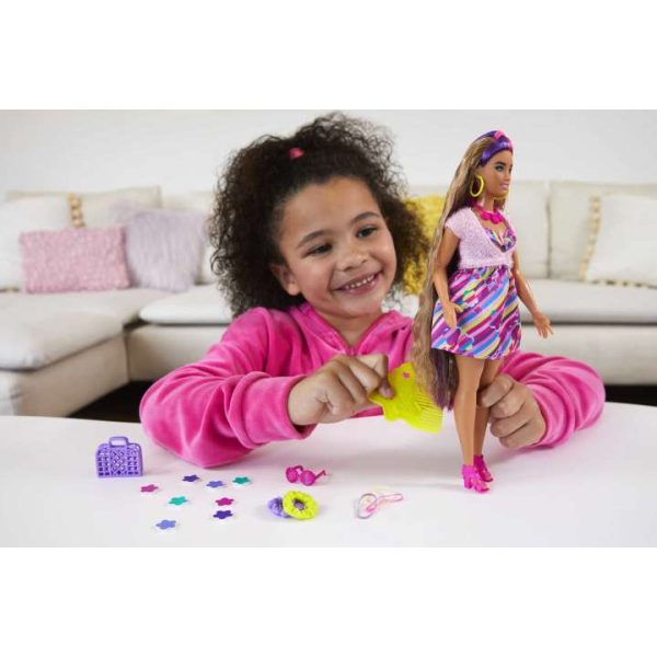 Barbie Totally Hair Flower-themed Doll باربي ذات الشعر الكامل ذات الطابع الزهري - Image 3