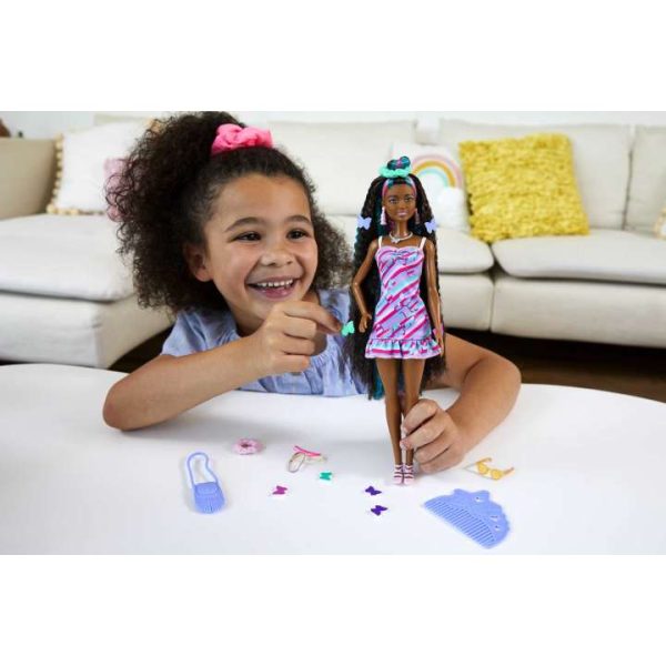 ⁦Barbie Totally Hair Butterfly-themed Doll باربي ذات الشعر الكامل ذات الطابع الفراشي⁩ - الصورة ⁦4⁩