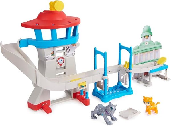 ⁦PAW PATROL Cat Pack Adventure Bay Playset with Lookout Tower and 2 Action Figuresمجموعة لعب كات باك ادفنتشر باي ريسكيو من باو باترول⁩ - الصورة ⁦8⁩