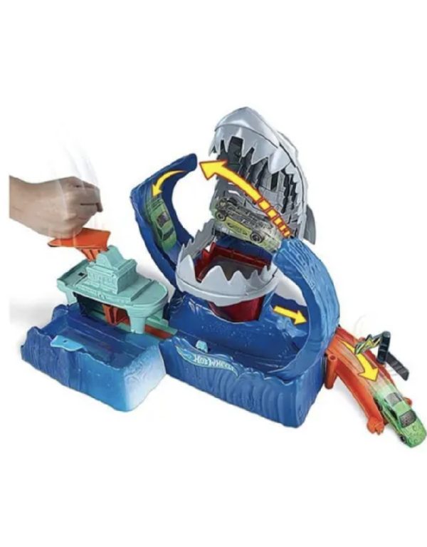 ⁦Hot Wheels Toy Car Track Set, Robo Shark Frenzy Playset & Color Shifters Car مسار سيارة القرش مع تغير لون السيارة⁩ - الصورة ⁦3⁩